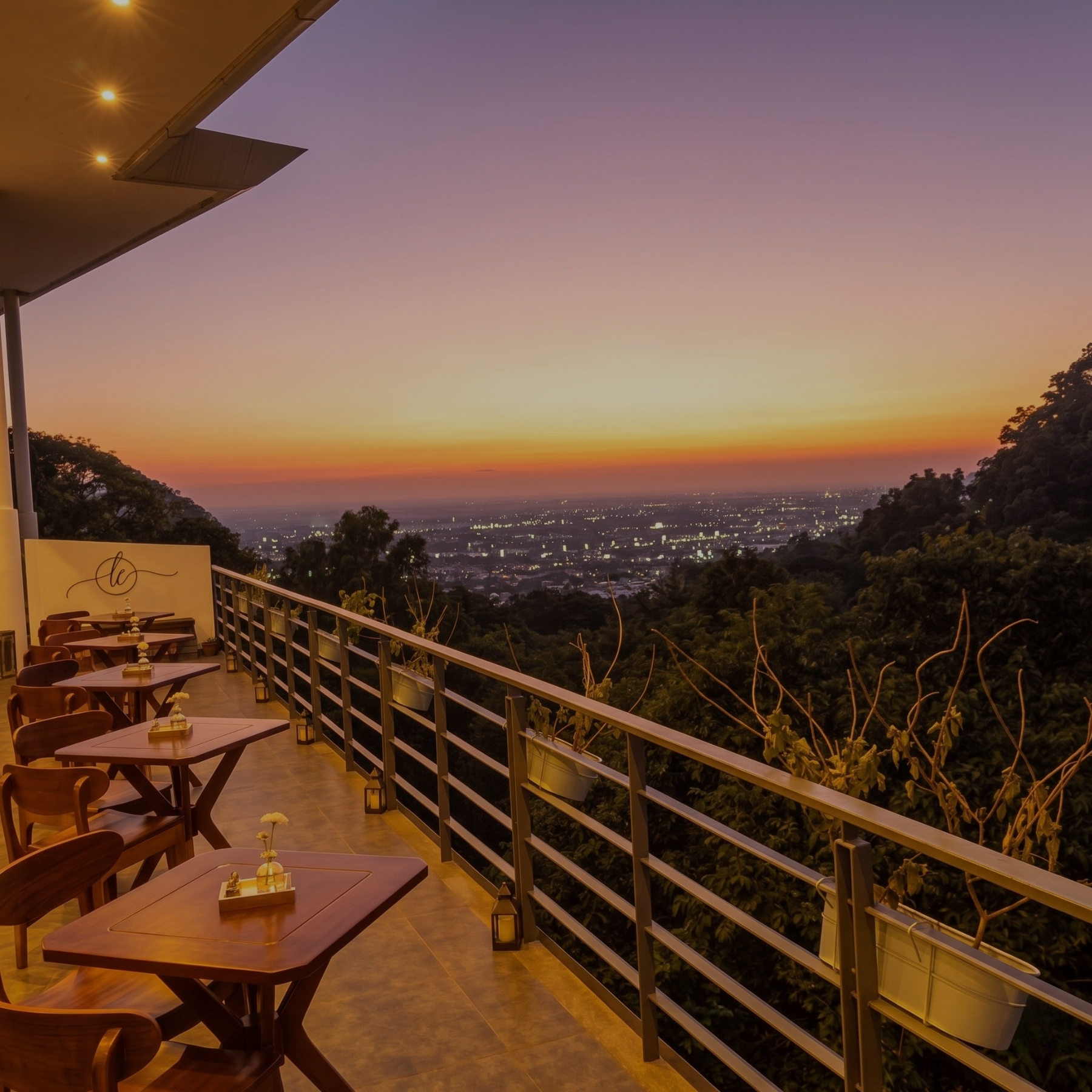 Ambiente íntimo en La Crêperie
